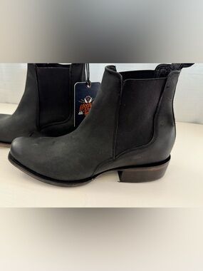 NWT “Moonshine Spirit” Dwight Chelsea boots